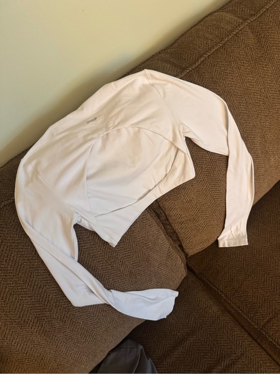 Oner Active Tops - Oner Active White Long-Sleeve Cropped Athletic Top